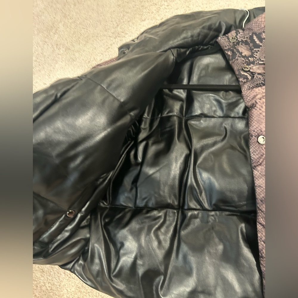 SALE NOW NWNT NYC Reversible Black Puffer Jacket - Picture 9 of 11